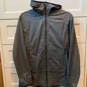 Lululemon 100% waterproof Rain Jacket Grey Size 4